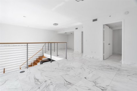 Condo in Miami, Florida, 1 bedroom  № 1849306 - photo 20