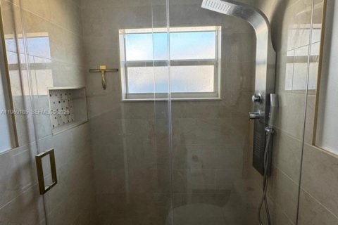 House in Tamarac, Florida 4 bedrooms, 128.11 sq.m. № 2030534 - photo 23