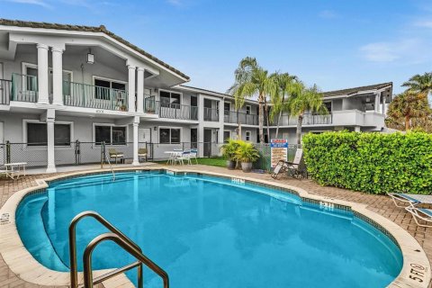 Copropriété à louer à Fort Lauderdale, Floride: 2 chambres, 81.29 m2 № 2085862 - photo 25
