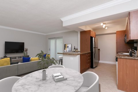 Copropriété à louer à Fort Lauderdale, Floride: 2 chambres, 81.29 m2 № 2085862 - photo 11