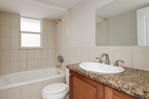 Copropriété à louer à Fort Lauderdale, Floride: 2 chambres, 81.29 m2 № 2085862 - photo 19