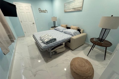 Villa ou maison à louer à Miami, Floride: 2 chambres, 169.83 m2 № 1964170 - photo 7