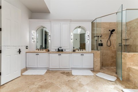 Casa en alquiler en Fort Lauderdale, Florida, 7 dormitorios, 539.48 m2 № 1959616 - foto 6