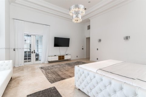 Casa en alquiler en Fort Lauderdale, Florida, 7 dormitorios, 539.48 m2 № 1959616 - foto 13