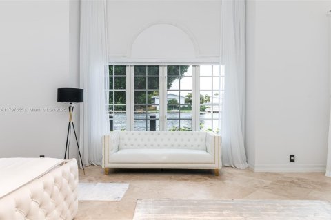 Casa en alquiler en Fort Lauderdale, Florida, 7 dormitorios, 539.48 m2 № 1959616 - foto 10