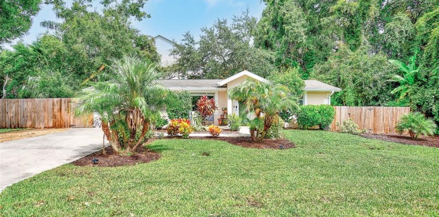 Villa ou maison à Clearwater, Floride 3 chambres, 105.54 m2 № 2412677