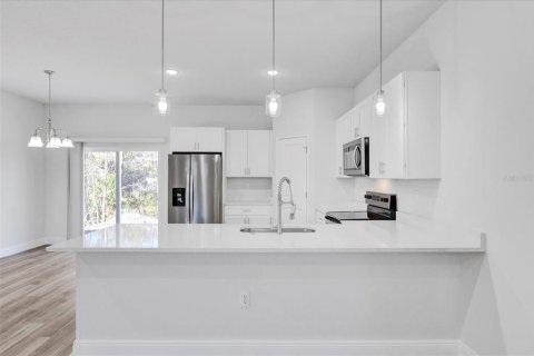 Casa en venta en Ocala, Florida, 4 dormitorios, 170.29 m2 № 1917213 - foto 10