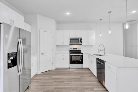 Casa en venta en Ocala, Florida, 4 dormitorios, 170.29 m2 № 1917213 - foto 8