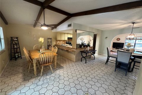 Villa ou maison à vendre à Port Charlotte, Floride: 4 chambres, 261.61 m2 № 1642293 - photo 10