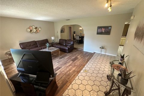 Villa ou maison à vendre à Port Charlotte, Floride: 4 chambres, 261.61 m2 № 1642293 - photo 6
