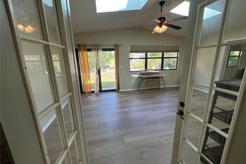 Villa ou maison à vendre à Port Charlotte, Floride: 4 chambres, 261.61 m2 № 1642293 - photo 27