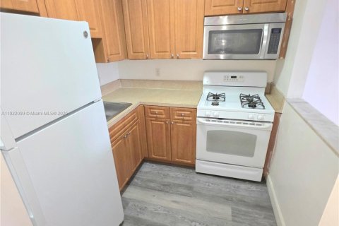 Copropriété à louer à Palmetto Bay, Floride: 1 chambre, 53.42 m2 № 1976352 - photo 12