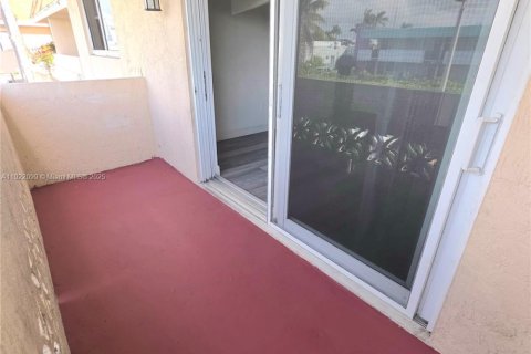 Copropriété à louer à Palmetto Bay, Floride: 1 chambre, 53.42 m2 № 1976352 - photo 13