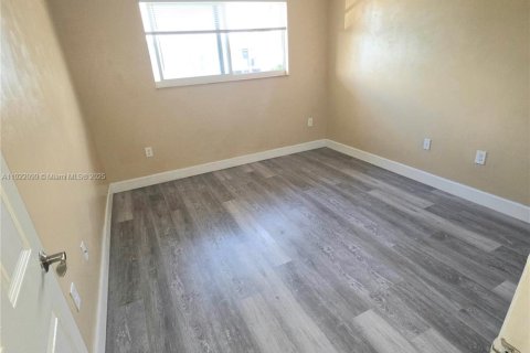 Copropriété à louer à Palmetto Bay, Floride: 1 chambre, 53.42 m2 № 1976352 - photo 9