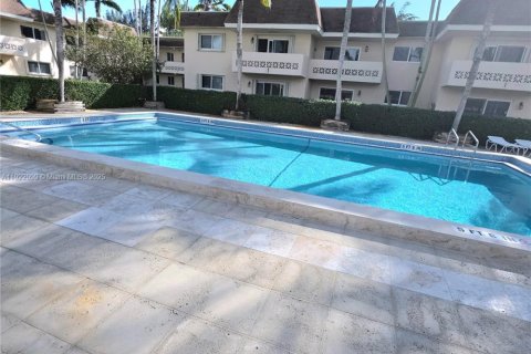 Copropriété à louer à Palmetto Bay, Floride: 1 chambre, 53.42 m2 № 1976352 - photo 16