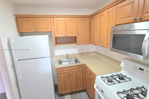 Copropriété à louer à Palmetto Bay, Floride: 1 chambre, 53.42 m2 № 1976352 - photo 3