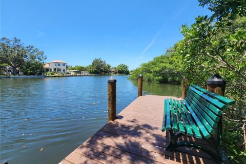 Condominio en alquiler en Sarasota, Florida, 1 dormitorio, 72.93 m2 № 1918260 - foto 20
