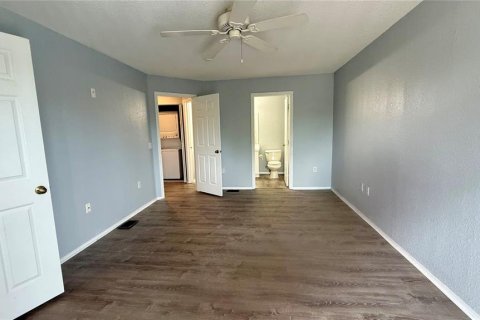 Condominio en alquiler en Sarasota, Florida, 1 dormitorio, 72.93 m2 № 1918260 - foto 9