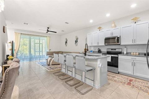 Townhouse in Daytona Beach, Florida 3 bedrooms, 155.43 sq.m. № 1825292 - photo 2