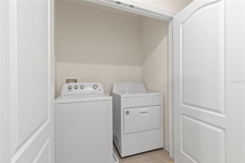 Townhouse in Daytona Beach, Florida 3 bedrooms, 155.43 sq.m. № 1825292 - photo 21