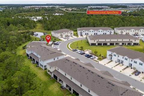 Townhouse in Daytona Beach, Florida 3 bedrooms, 155.43 sq.m. № 1825292 - photo 28
