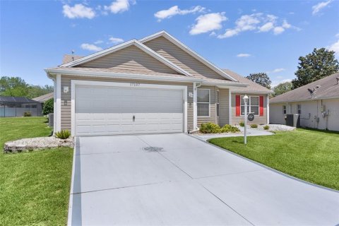House in The Villages, Florida 3 bedrooms, 140.47 sq.m. № 2149286 - photo 4