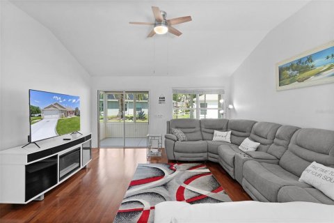 House in The Villages, Florida 3 bedrooms, 140.47 sq.m. № 2149286 - photo 10