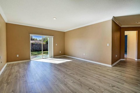 Villa ou maison à vendre à Port St. Lucie, Floride: 4 chambres, 174.1 m2 № 2087529 - photo 12