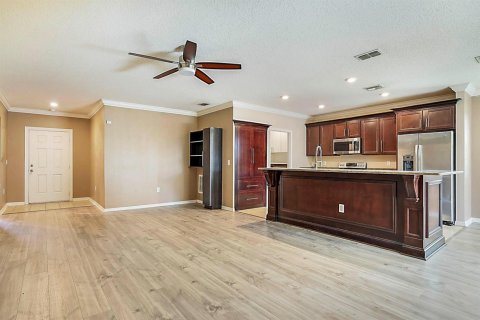Villa ou maison à vendre à Port St. Lucie, Floride: 4 chambres, 174.1 m2 № 2087529 - photo 4