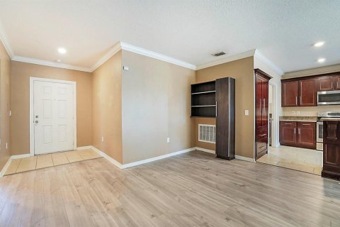Villa ou maison à vendre à Port St. Lucie, Floride: 4 chambres, 174.1 m2 № 2087529 - photo 6