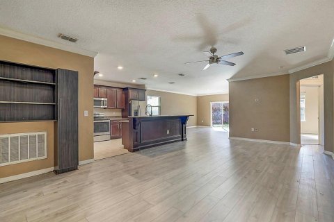 Villa ou maison à vendre à Port St. Lucie, Floride: 4 chambres, 174.1 m2 № 2087529 - photo 7