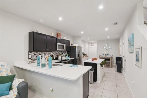 Touwnhouse à vendre à Holiday, Floride: 3 chambres, 133.78 m2 № 2122299 - photo 10