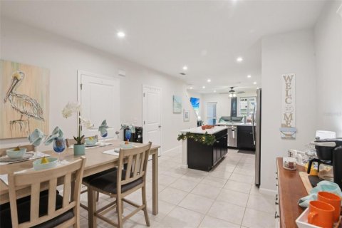 Touwnhouse à vendre à Holiday, Floride: 3 chambres, 133.78 m2 № 2122299 - photo 3