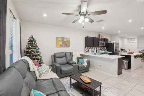 Touwnhouse à vendre à Holiday, Floride: 3 chambres, 133.78 m2 № 2122299 - photo 11