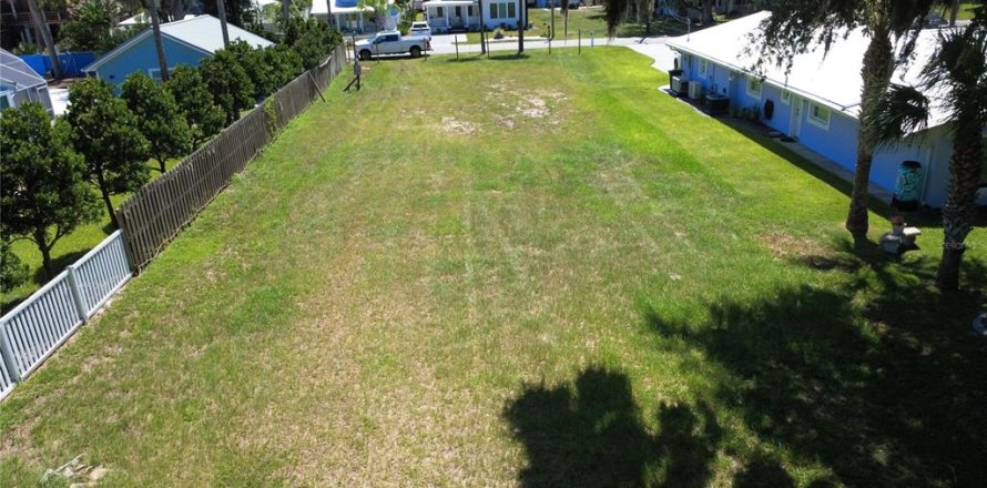Land in New Smyrna Beach, Florida № 2205324