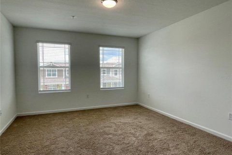 Adosado en alquiler en Orlando, Florida, 4 dormitorios, 155.89 m2 № 1915957 - foto 13