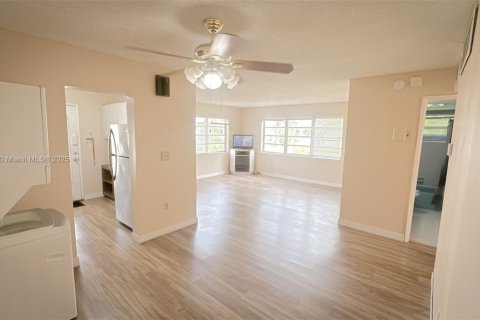 Condominio en venta en Miami, Florida, 2 dormitorios, 83.89 m2 № 1932954 - foto 9