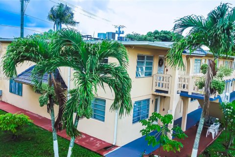 Condominio en venta en Miami, Florida, 2 dormitorios, 83.89 m2 № 1932954 - foto 1