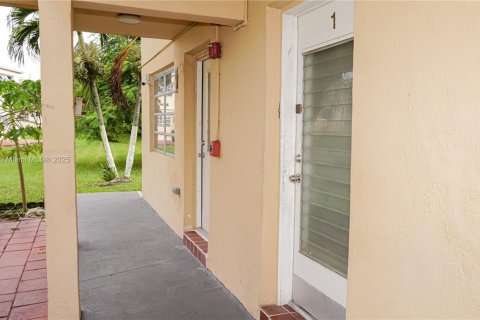 Condominio en venta en Miami, Florida, 2 dormitorios, 83.89 m2 № 1932954 - foto 6