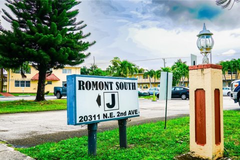 Condominio en venta en Miami, Florida, 2 dormitorios, 83.89 m2 № 1932954 - foto 2