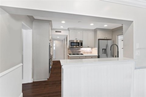 House in Winter Garden, Florida 5 bedrooms, 292.83 sq.m. № 1279892 - photo 9