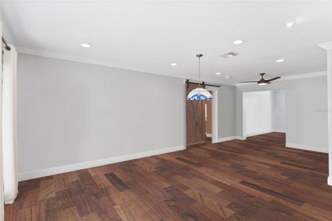 House in Winter Garden, Florida 5 bedrooms, 292.83 sq.m. № 1279892 - photo 4
