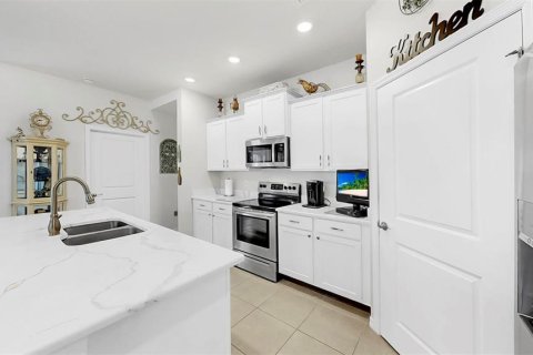 House in Spring Hill, Florida 2 bedrooms, 167.97 sq.m. № 1618084 - photo 26