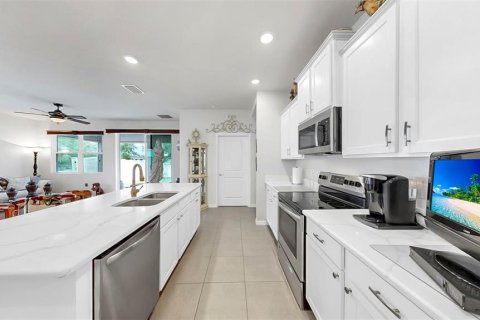 House in Spring Hill, Florida 2 bedrooms, 167.97 sq.m. № 1618084 - photo 16