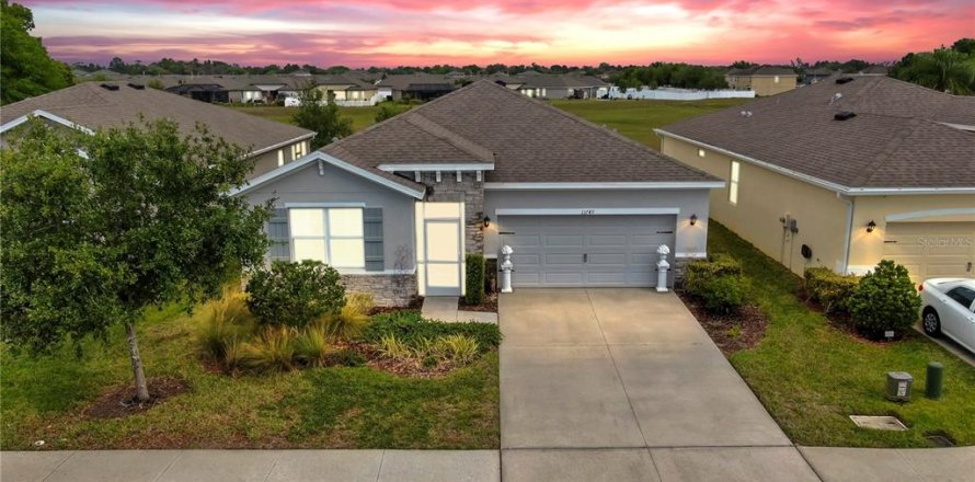 House in Spring Hill, Florida 2 bedrooms, 167.97 sq.m. № 1618084