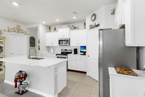 House in Spring Hill, Florida 2 bedrooms, 167.97 sq.m. № 1618084 - photo 25