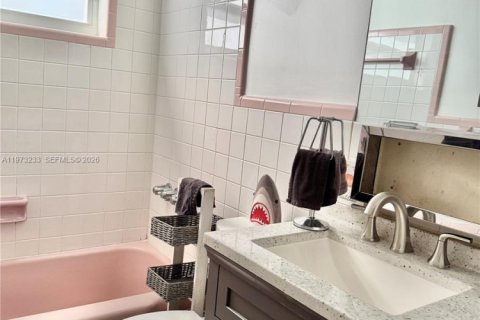 Condominio en venta en Hollywood, Florida, 2 dormitorios, 78.97 m2 № 2033430 - foto 9