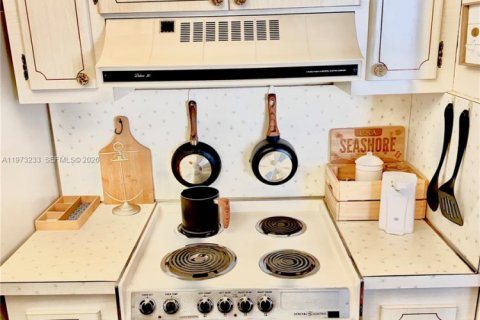 Condominio en venta en Hollywood, Florida, 2 dormitorios, 78.97 m2 № 2033430 - foto 27