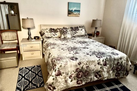 Condominio en venta en Hollywood, Florida, 2 dormitorios, 78.97 m2 № 2033430 - foto 16