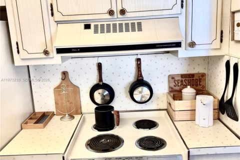 Condominio en venta en Hollywood, Florida, 2 dormitorios, 78.97 m2 № 2033430 - foto 25